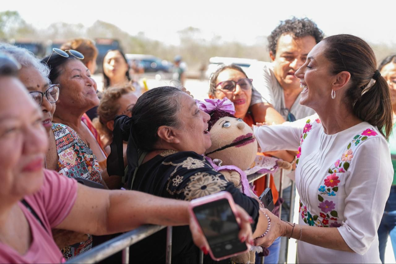 La presidenta se dejó querer por Yucatán y destacó el valor de la cultura Maya. La presidenta se dejó querer por Yucatán y destacó el valor de la cultura Maya.