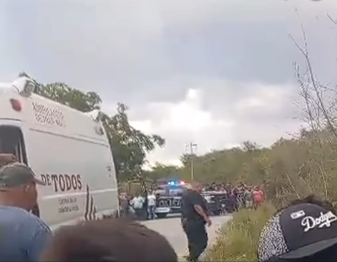 Joven muere, tras perder el control de su motocicleta y derrapar en Escárcega
