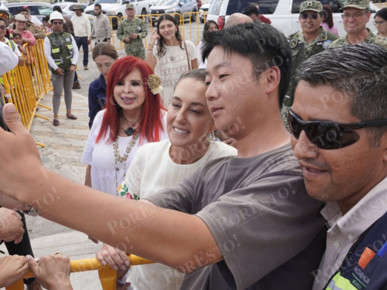 Presidenta, Claudia Sheinbaum supervisa obra del Tren Ligero en el Aeropuerto Internacional de Campeche