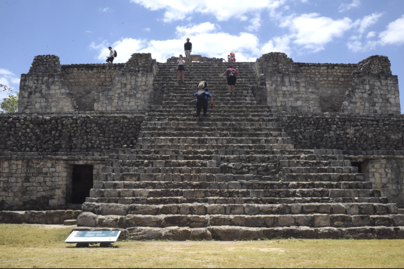 Ruta Turística Ek Balam-Valladolid-Chichen Itzá: Un Circuito Clave para el Turismo en Yucatán