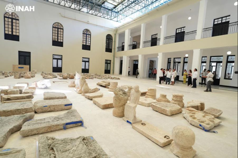 Ateneo Peninsular de Mérida reabre sus puertas con   la muestra “Por las vías del salvamento, sendero del tiempo”