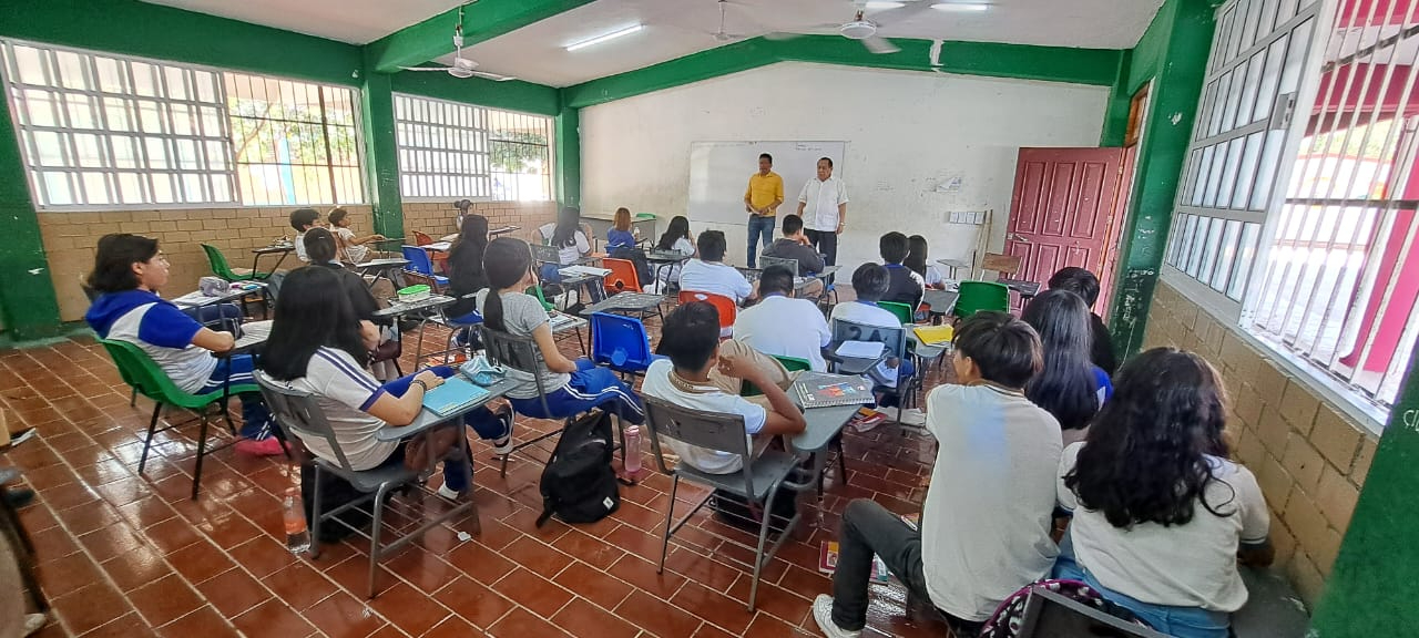 Personal de la Cofepris asistirá a las escuelas para la supervisión oficial de los lineamientos de comida saludable Personal de la Cofepris asistirá a las escuelas para la supervisión oficial de los lineamientos de comida saludable