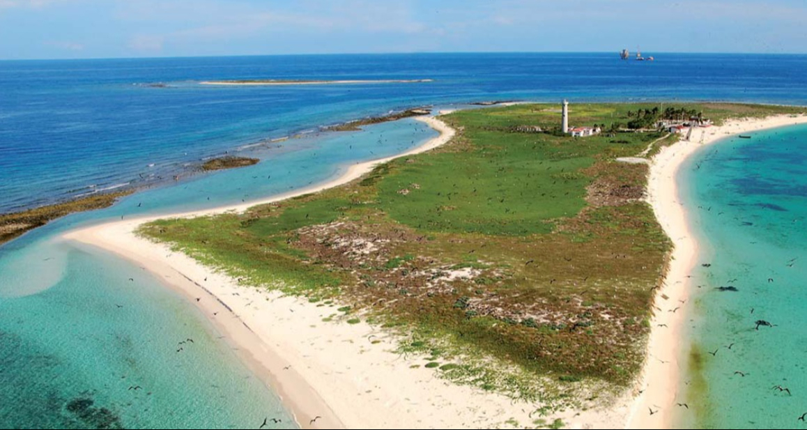 Cayo Arcas, entre corales y plataformas en Campeche