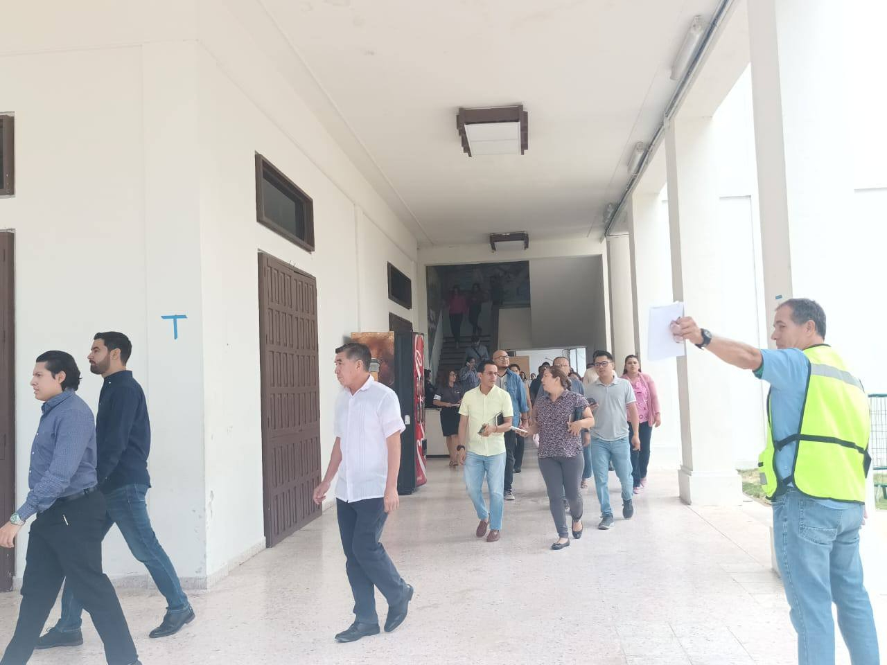 El simulacro se llevó a cabo en isntituciones gubernamentales y otros establecimientos del estado. El simulacro se llevó a cabo en isntituciones gubernamentales y otros establecimientos del estado.