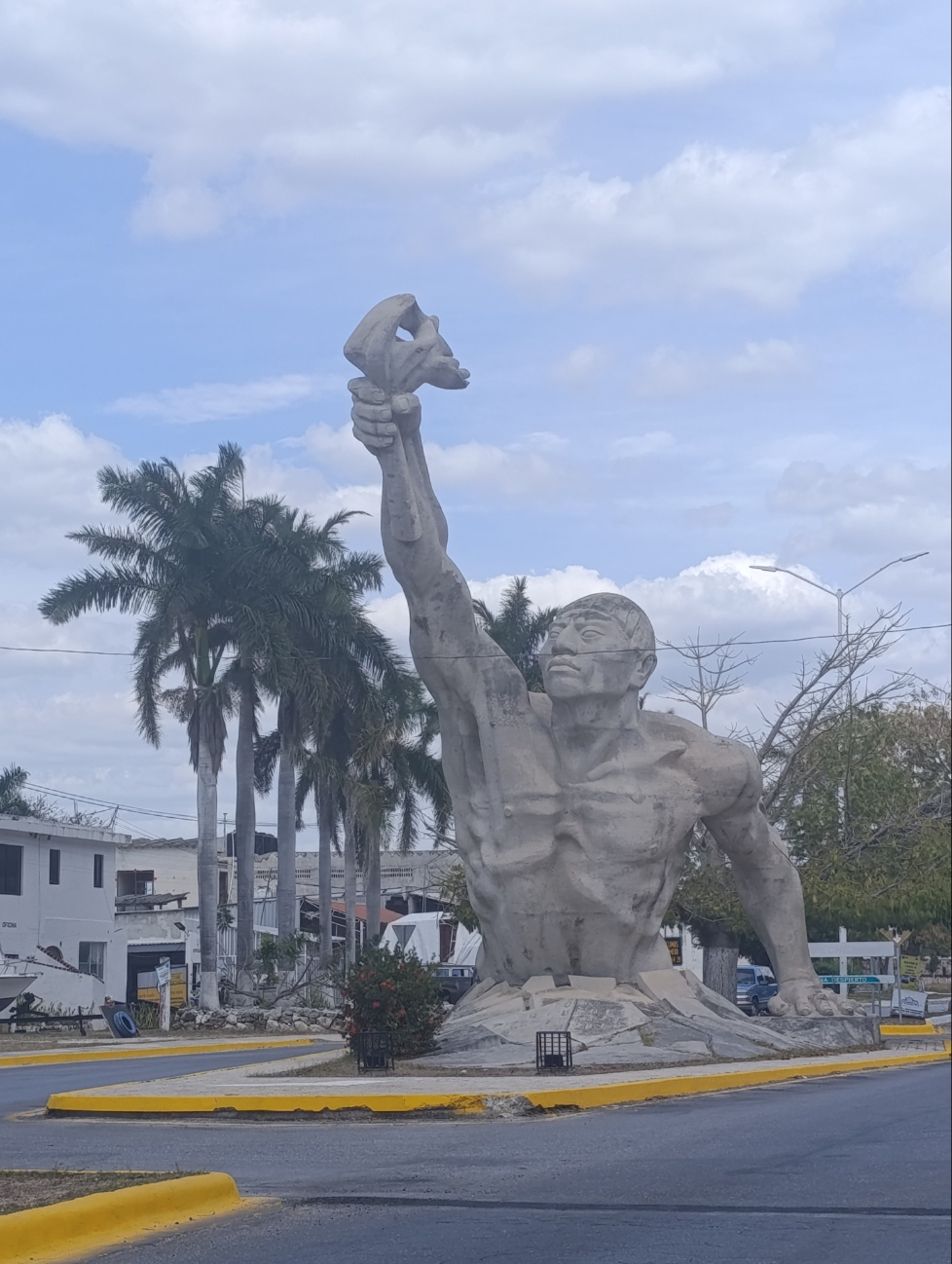 Habitantes reportan carcajadas extrañas y apariciones misteriosas en el tramo de Resurgimiento hacia Pemex Habitantes reportan carcajadas extrañas y apariciones misteriosas en el tramo de Resurgimiento hacia Pemex