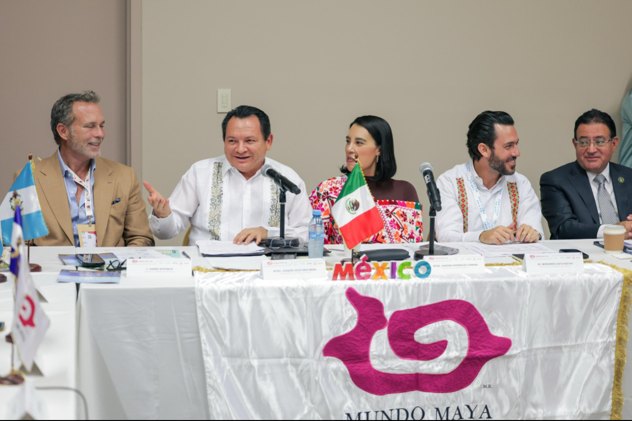 Joaquín Díaz Mena anuncia a  Yucatán como sede de la Reunión de la Alianza del Mundo Maya en 2026 