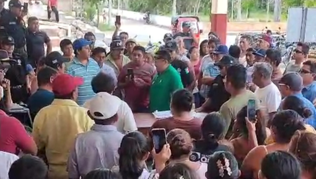 “La Alcaldesa no da la cara”: Pobladores de Ekpedz  acusan irregularidades en el Ayuntamiento de Tixcacalcupul