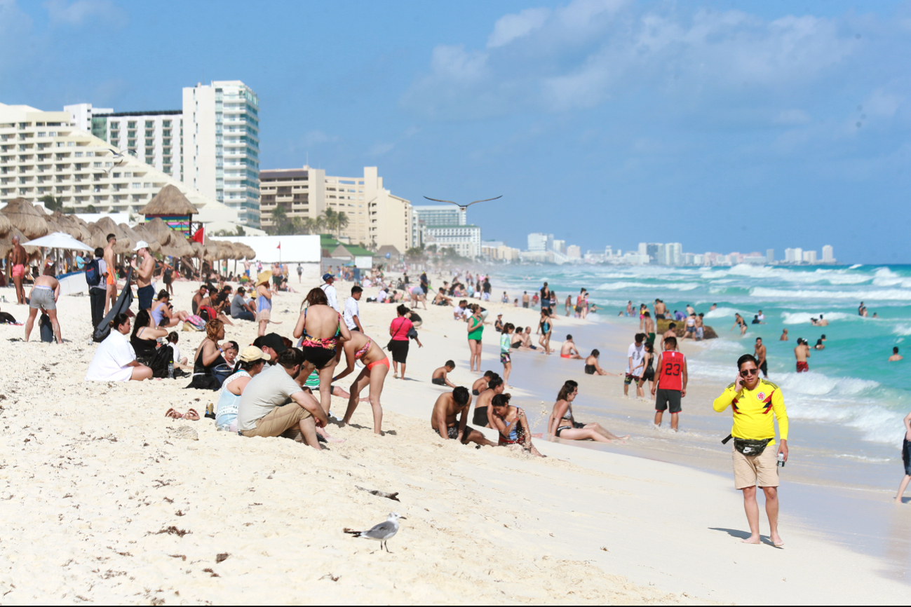 Analistas demandan apoyo al sector de viajes, generador del 80% del PIB, en Quintana Roo Analistas demandan apoyo al sector de viajes, generador del 80% del PIB, en Quintana Roo