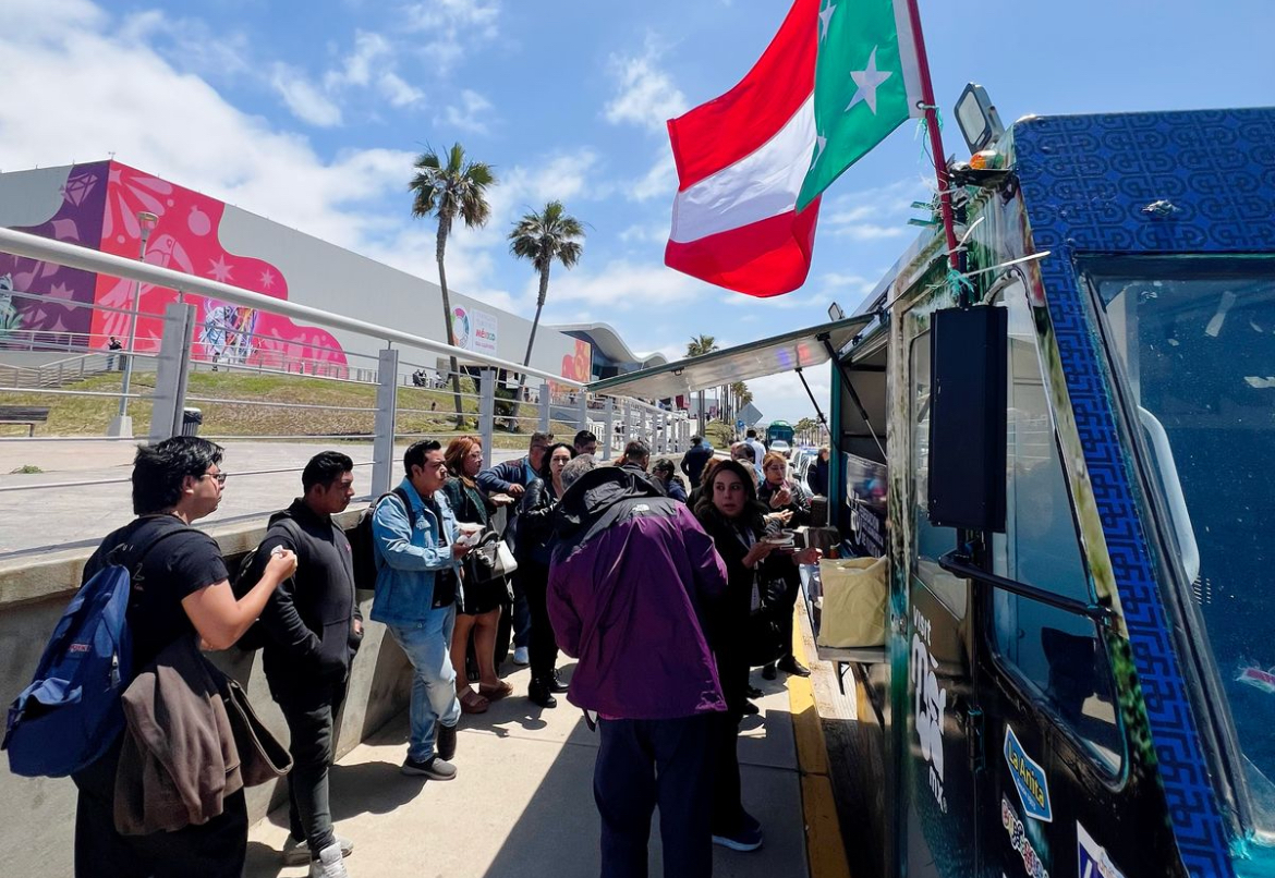 El Yucatruck deleitó a turistas con el sabor típico de la Península. El Yucatruck deleitó a turistas con el sabor típico de la Península.
