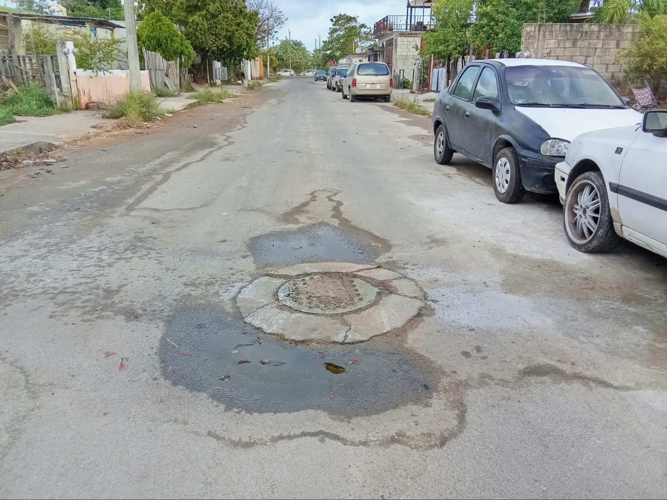 Reportan fuga de aguas negras en la colonia Américas 1 de Chetumal