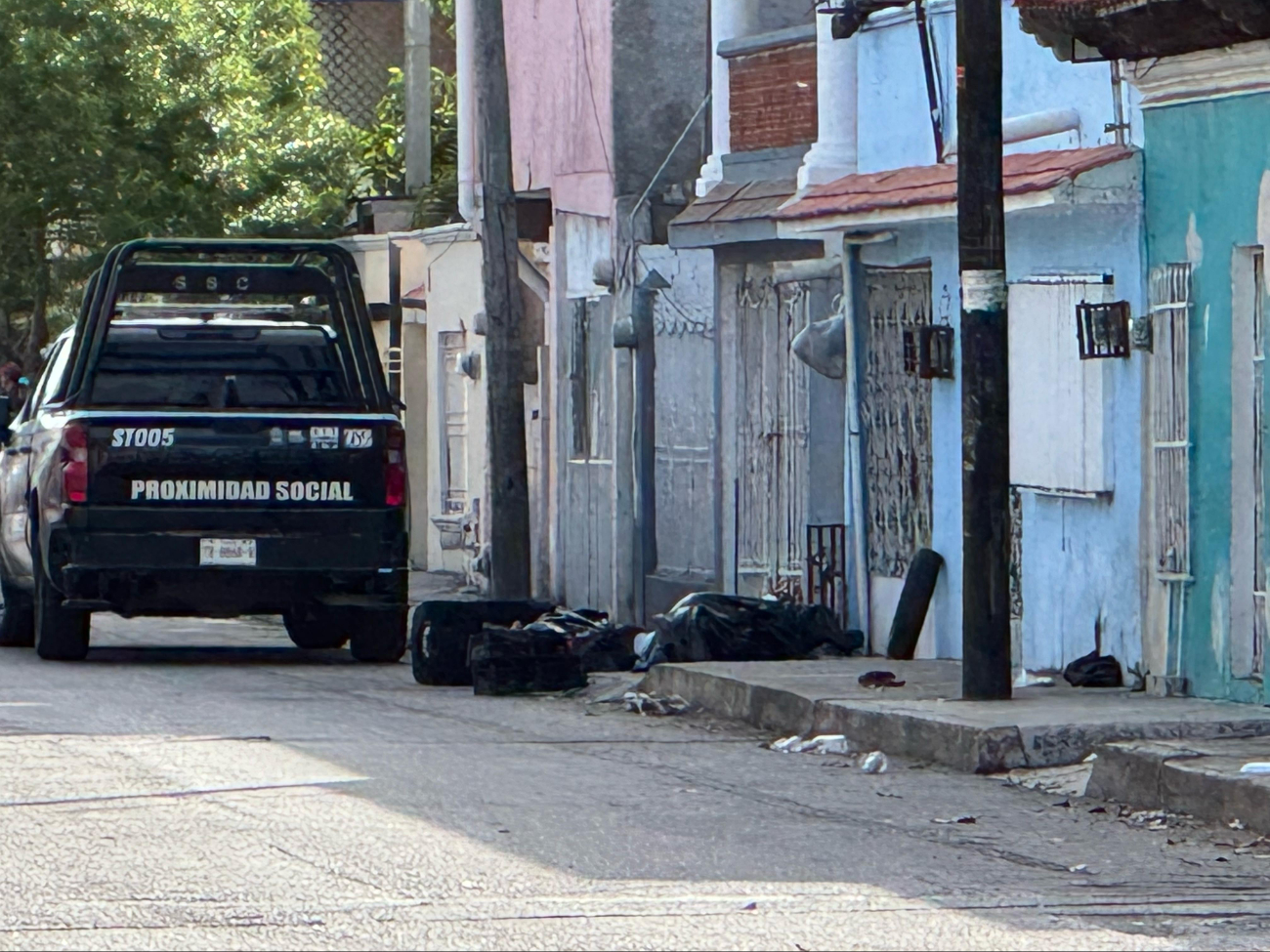 El hallazgo fue reportado al 911 a las 8:20 de la mañana. El hallazgo fue reportado al 911 a las 8:20 de la mañana.