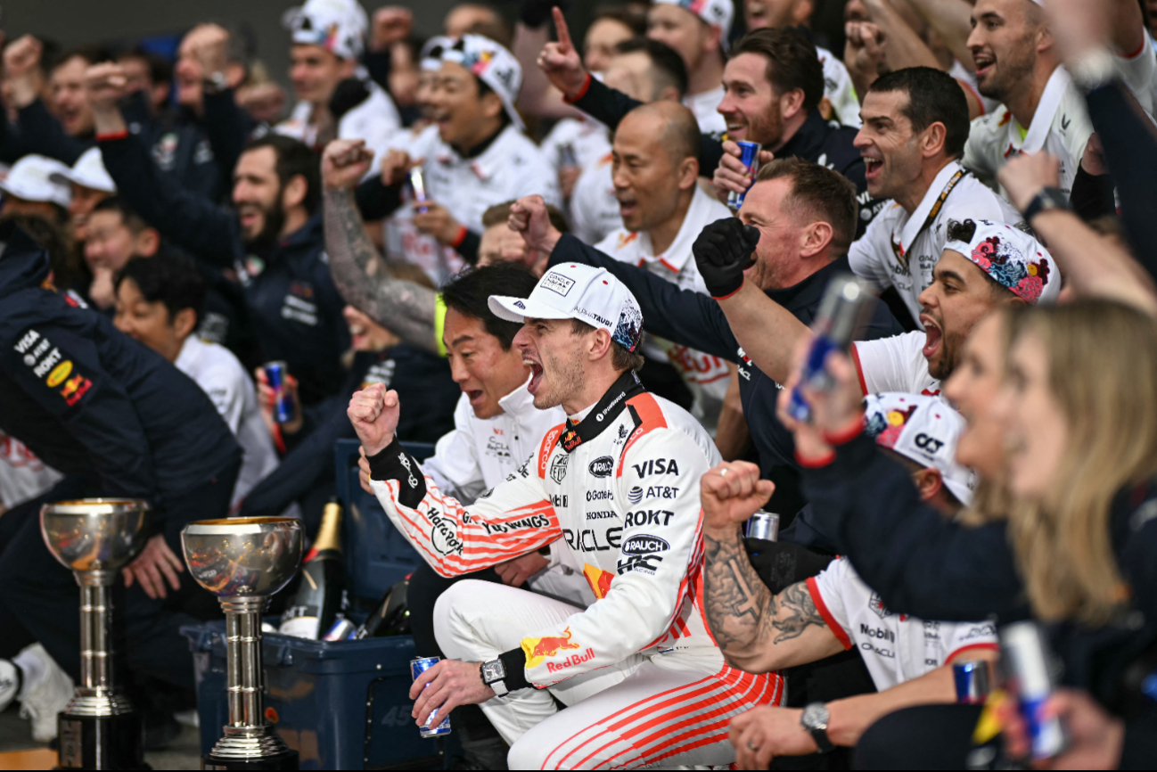 Max Verstappen se lleva el GP de Japón Max Verstappen se lleva el GP de Japón