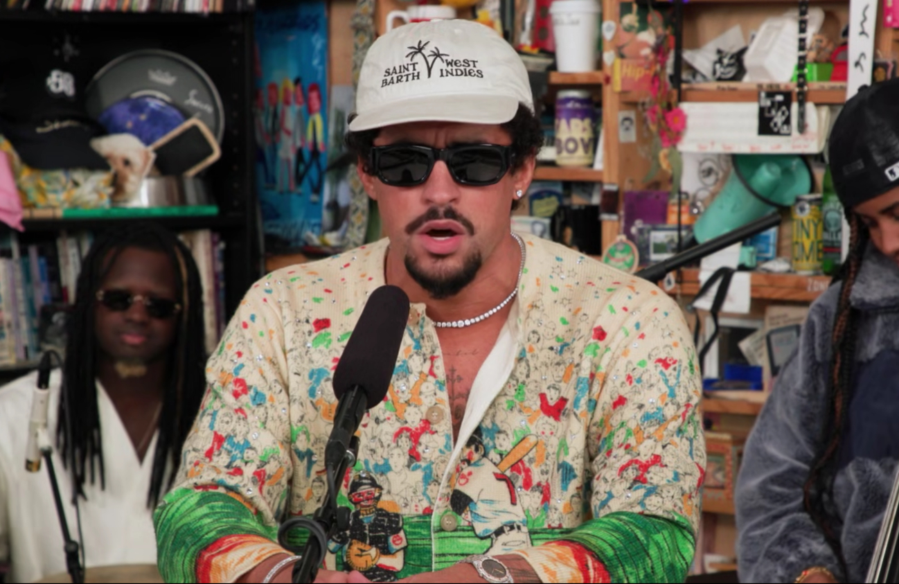 Bad Bunny debuta en Tiny Desk, lugar de los más populares conciertos en internet 