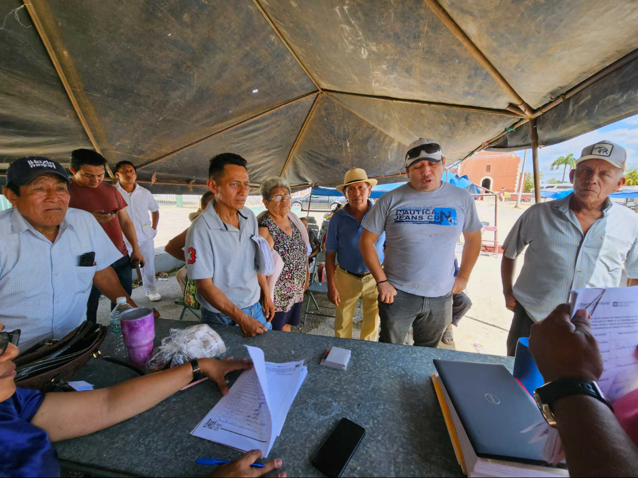 Campesinos acusan ante autoridades diversas irregularidades en la construcción del gasoducto Cuxtal II Campesinos acusan ante autoridades diversas irregularidades en la construcción del gasoducto Cuxtal II
