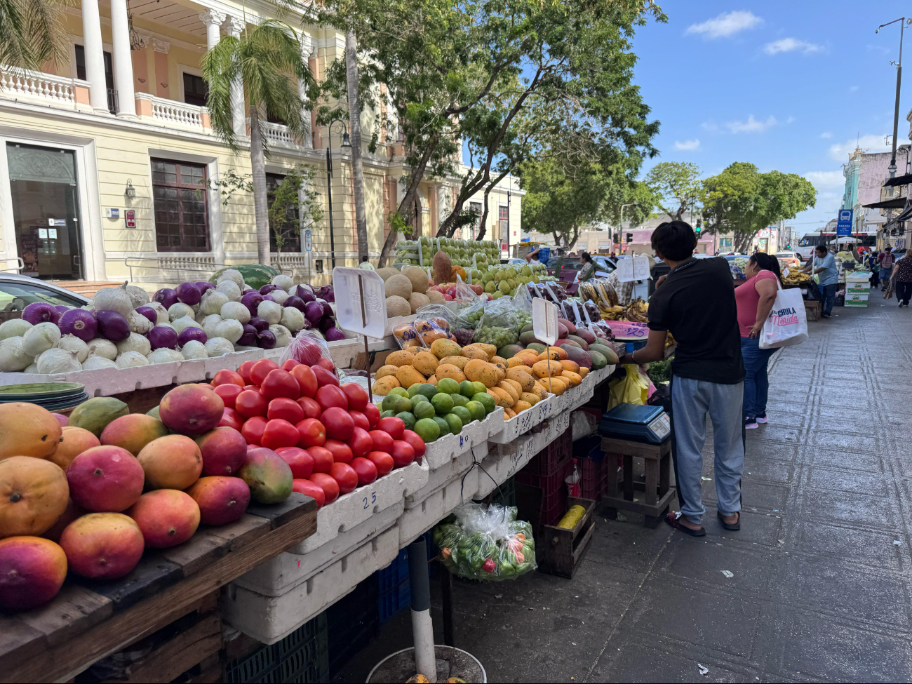 Las temperaturas que rebasan los 38° aceleran la maduración de estos alimentos.