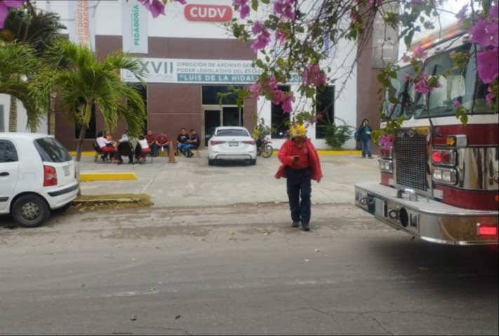 El Cuerpo de Bomberos logró mitigar las llamas. El Cuerpo de Bomberos logró mitigar las llamas.