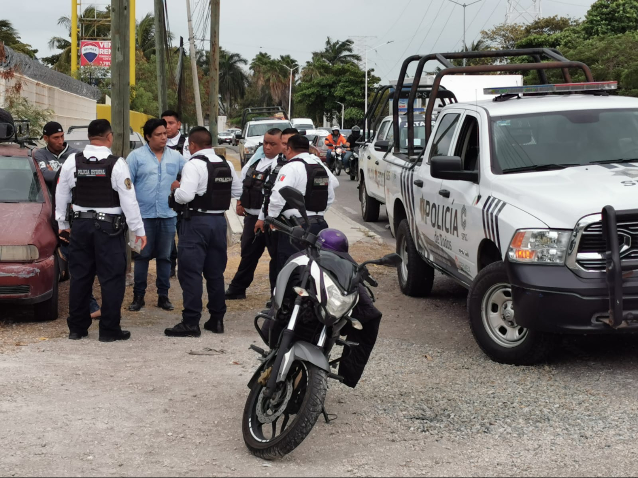 Operativo en Carmen termina con detención  y aseguramiento de motocicleta