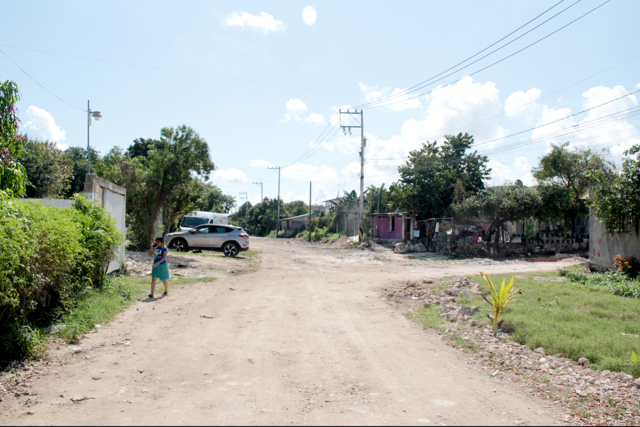 Habitantes de la colonia Electricistas de Cancún, siguen esperando conocer el estatus de sus predios