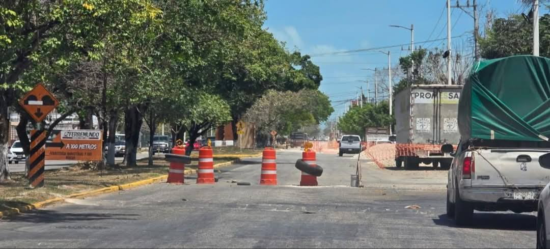 El agua cuando volvió a ser proveída contaba con una coloración café. El agua cuando volvió a ser proveída contaba con una coloración café.