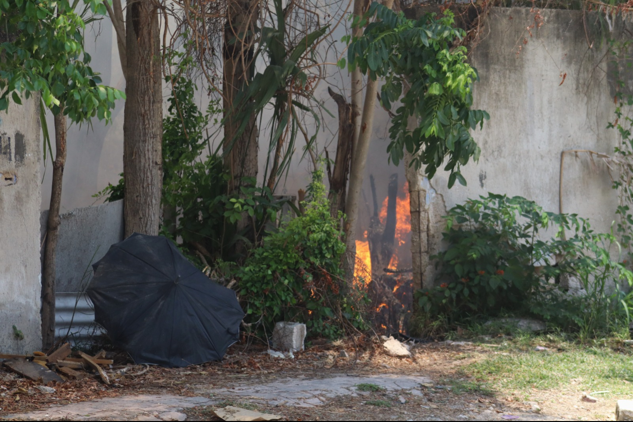 Bomberos de la SSP sofocaron el incendio en el terreno Bomberos de la SSP sofocaron el incendio en el terreno