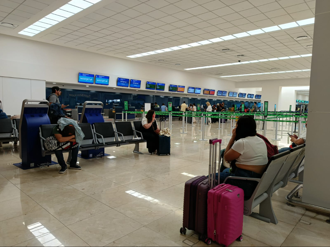 Aeropuerto de Mérida 1 de mayo: Reporte de vuelos, horarios, retrasos y cancelaciones hoy jueves