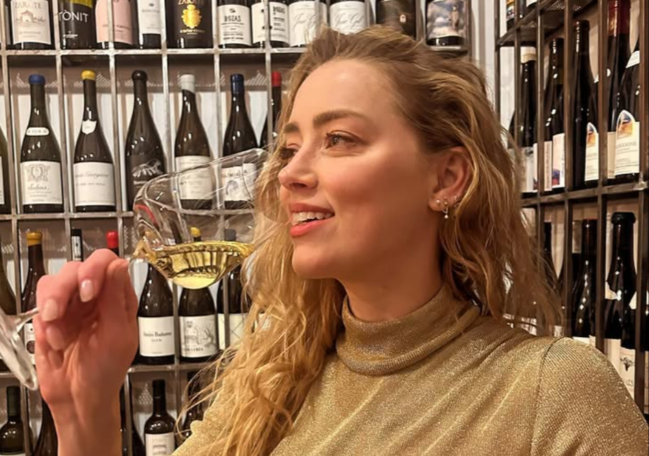 Amber Heard se vuelve madre de gemelos; comparte noticia en redes 