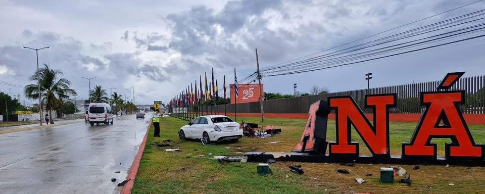 El coche fue llevado al corralón y se realizarán las investigaciones para encontrar al conductor El coche fue llevado al corralón y se realizarán las investigaciones para encontrar al conductor