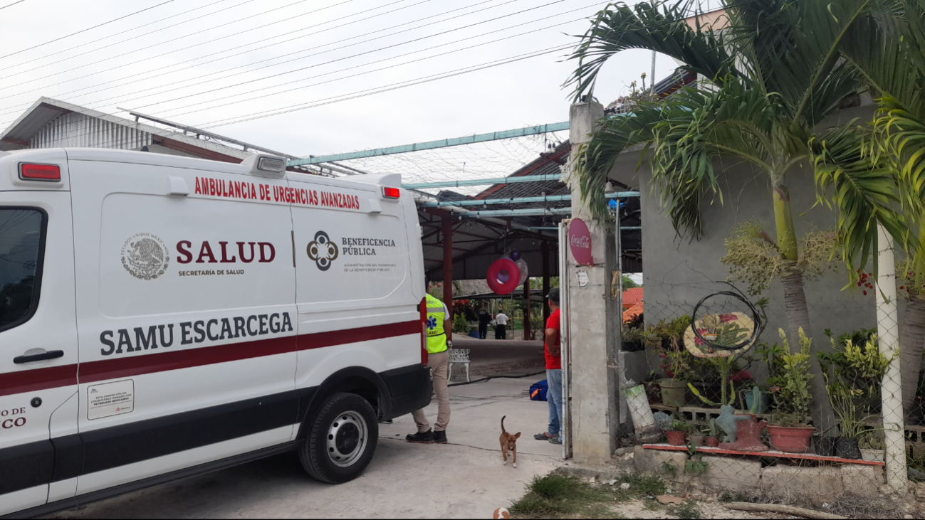 Los servicios de emergencia llegaron al lugar, pero no pudieron hacer nada. Los servicios de emergencia llegaron al lugar, pero no pudieron hacer nada.