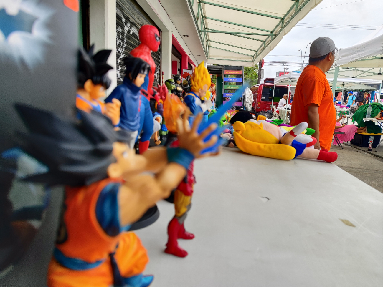 Tianguis de la Región 100 de Cancún, el lugar preferido para los coleccionistas 