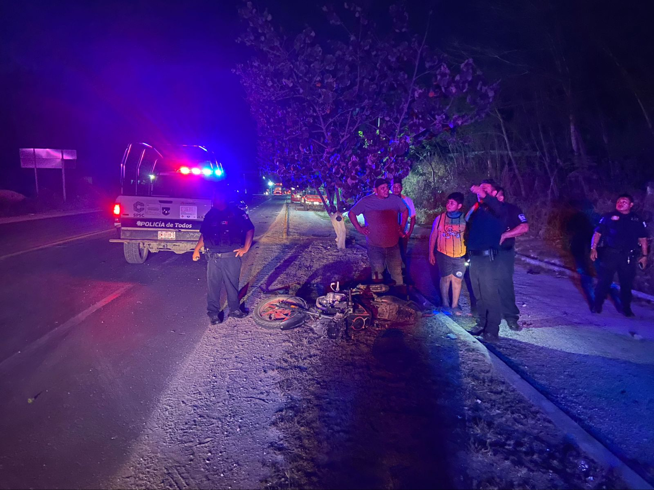 Tras dejarlo con heridas graves, conductor se da a la fuga en Campeche