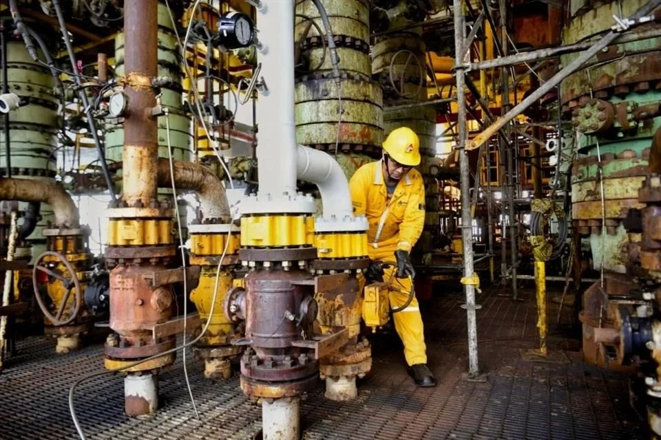 Cerca de un tercio de los pozos petroleros pertenecientes a la paraestatal están inactivos, señala el Clúster de Energía de Campeche, lo que habla de una crisis. Cerca de un tercio de los pozos petroleros pertenecientes a la paraestatal están inactivos, señala el Clúster de Energía de Campeche, lo que habla de una crisis.