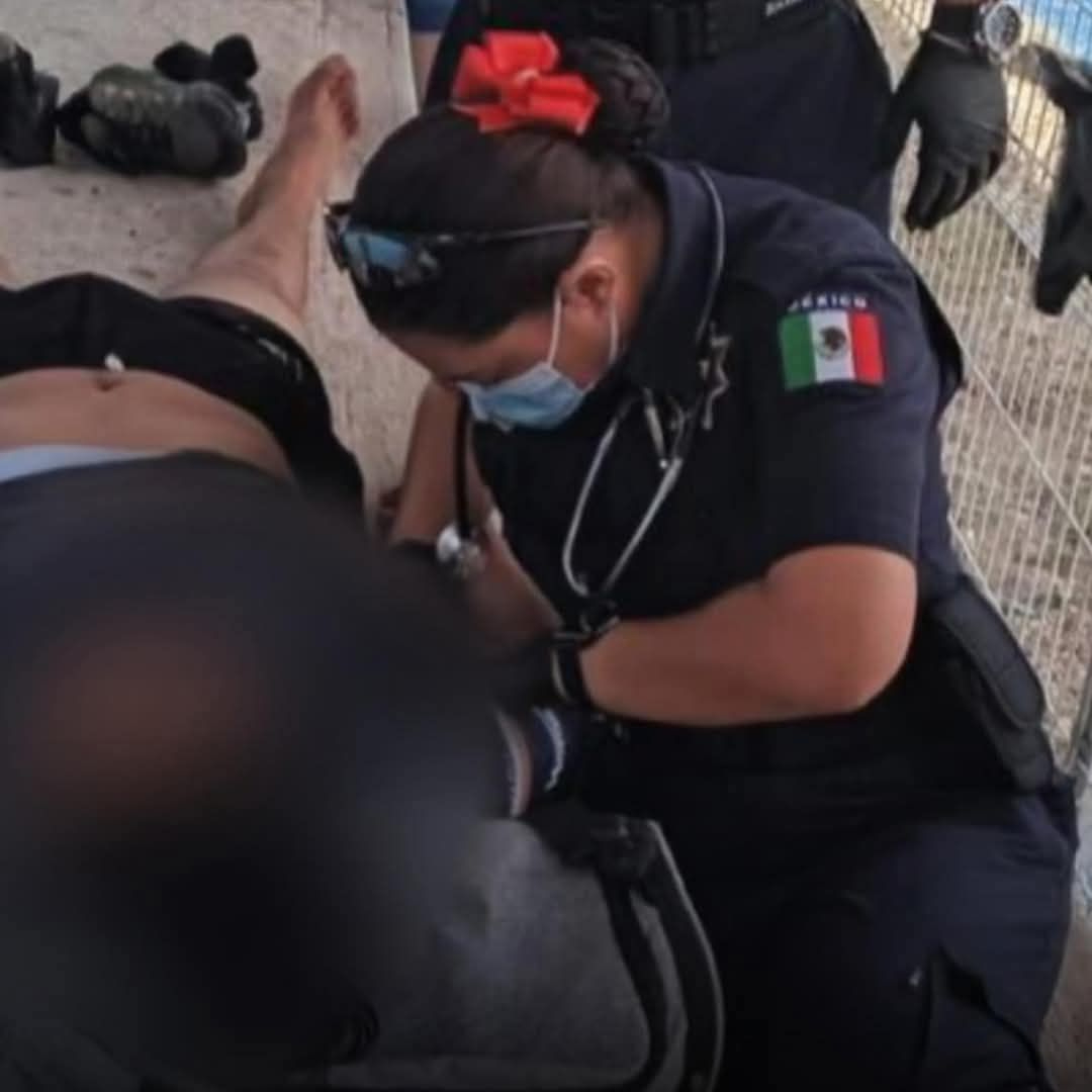El silbante tuvo que ser atendido por paramédicos que posteriormente lo trasladaron a un hospital.