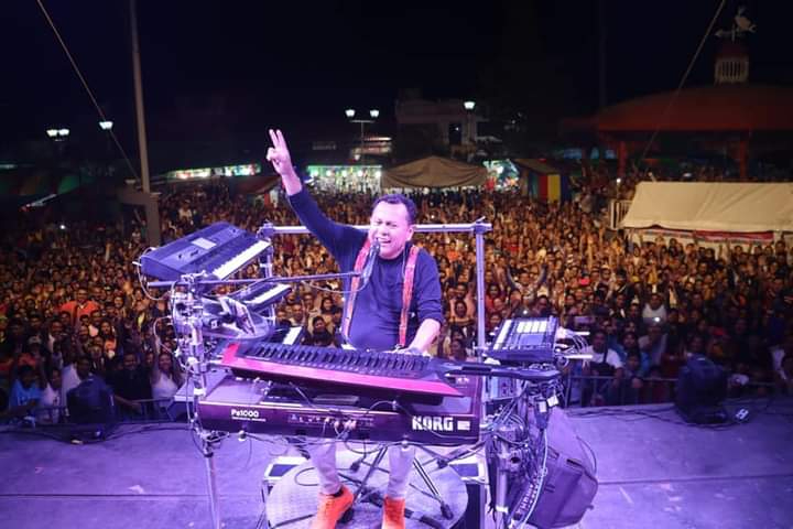 Entre sus éxitos destacan "Bailando y Gozando", "La Cumbia del Pulpo" y "El Baile del Sapito". Entre sus éxitos destacan "Bailando y Gozando", "La Cumbia del Pulpo" y "El Baile del Sapito".