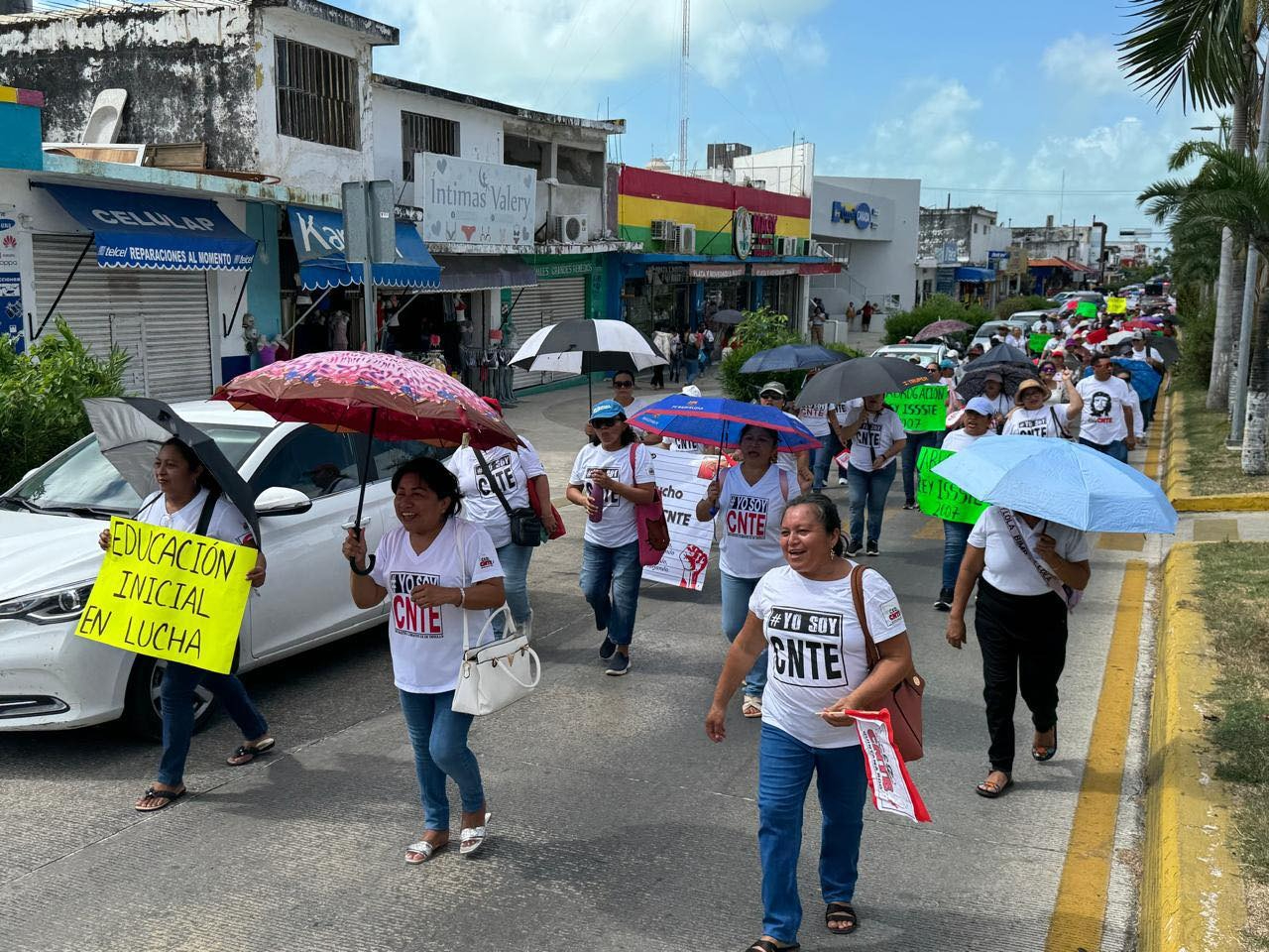 Docentes pronuncian sus inconformidades nuevamente.