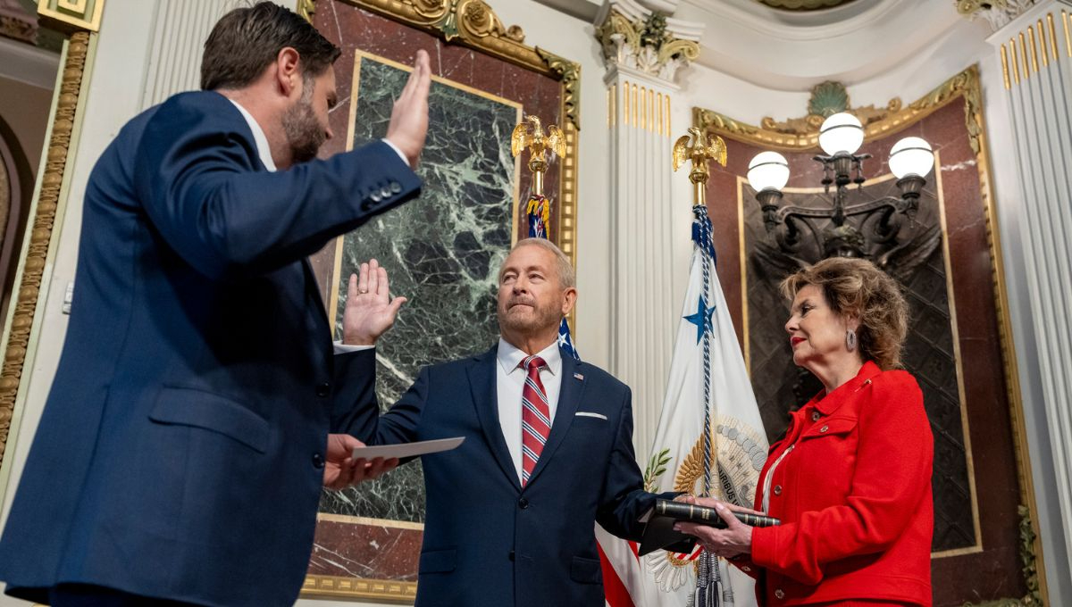 Sheinbaum recibirá al nuevo embajador de EU, Ron Johnson: exagente de la CIA y aliado clave de Trump