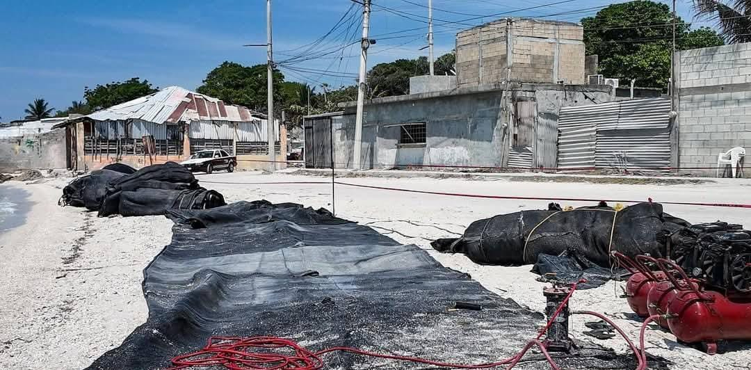  Instalan 15 geotubos en La Manigua para combatir erosión y rescatar zona recreativa en Carmen   