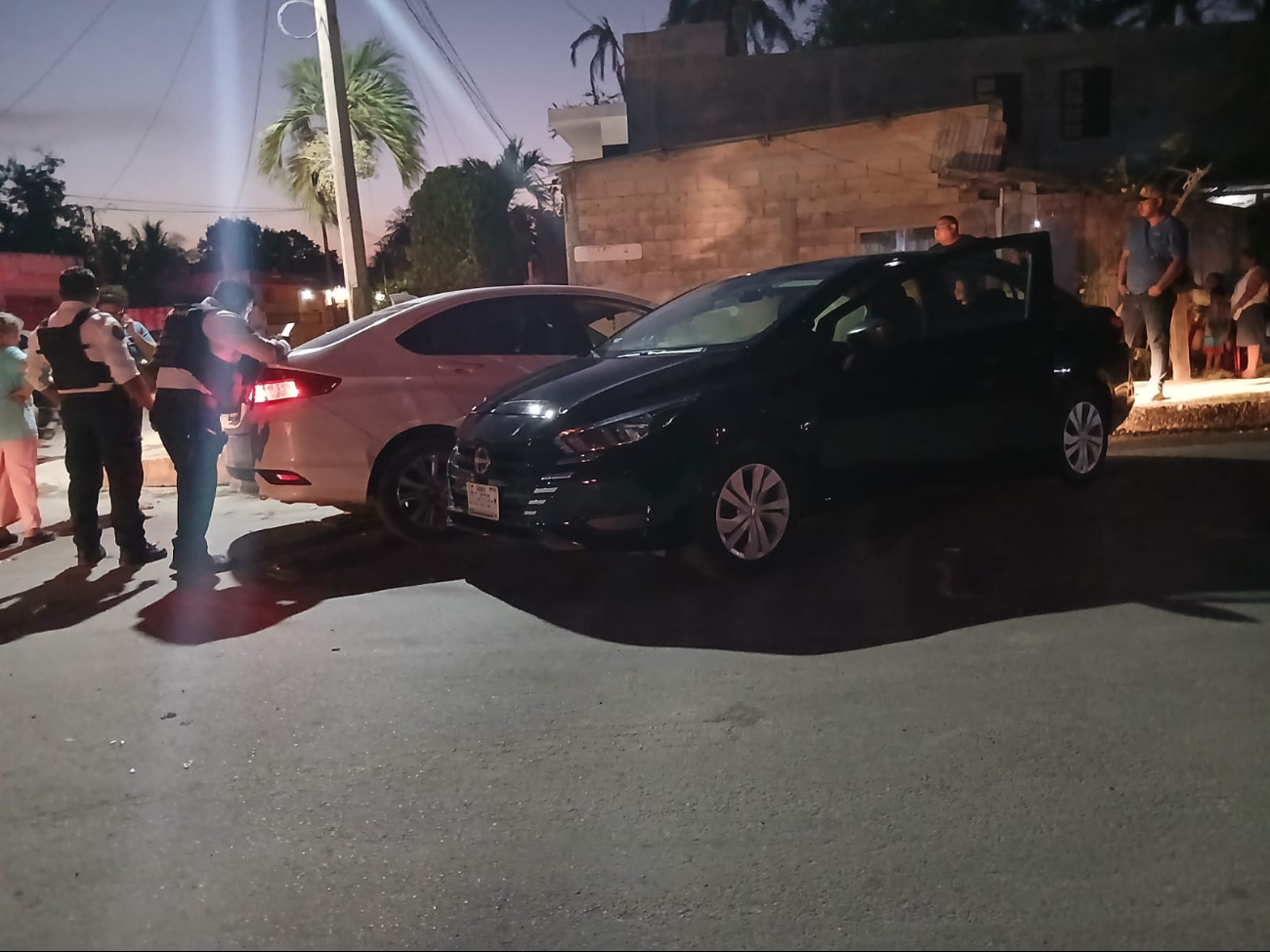 No se reportaron personas lesionadas gracias a la activación de las bolsas de aire. No se reportaron personas lesionadas gracias a la activación de las bolsas de aire.