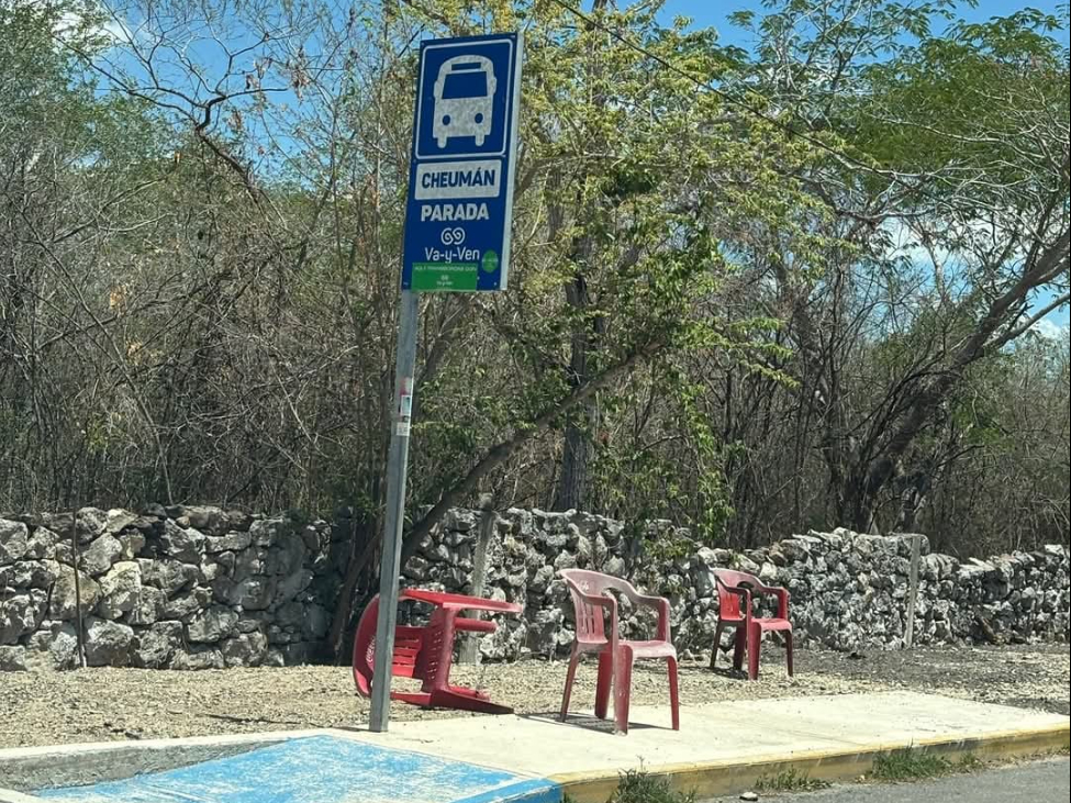 Pobladores de Cheumán, subcomisaría de Mérida, instalan paraderos artesanales de Va y Ven 