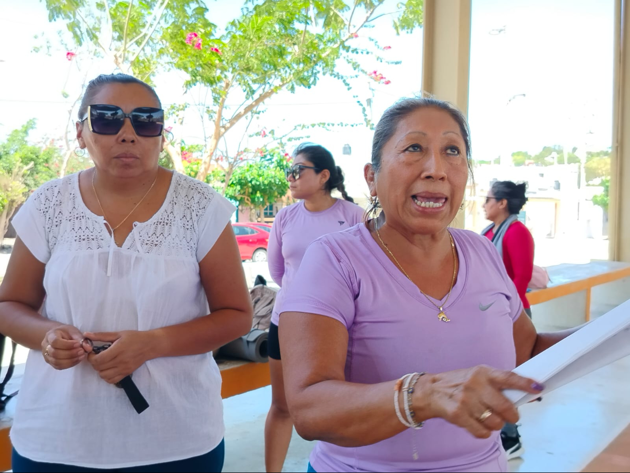 Vecinas de Campeche solicitan apoyo para mantener instructora y horario de ejercicio aeróbico Vecinas de Campeche solicitan apoyo para mantener instructora y horario de ejercicio aeróbico