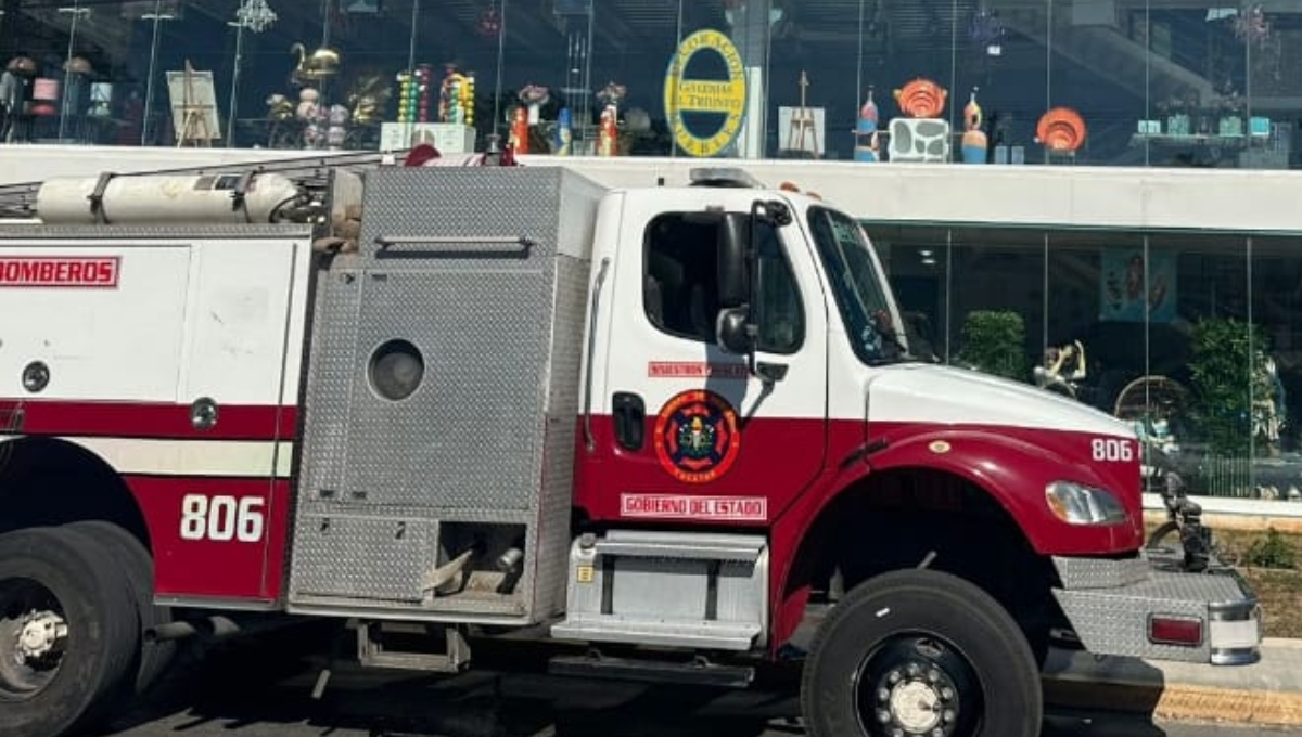 Se registra incendio en la sucursal de  Galerías El Triunfo al Norte de Mérida