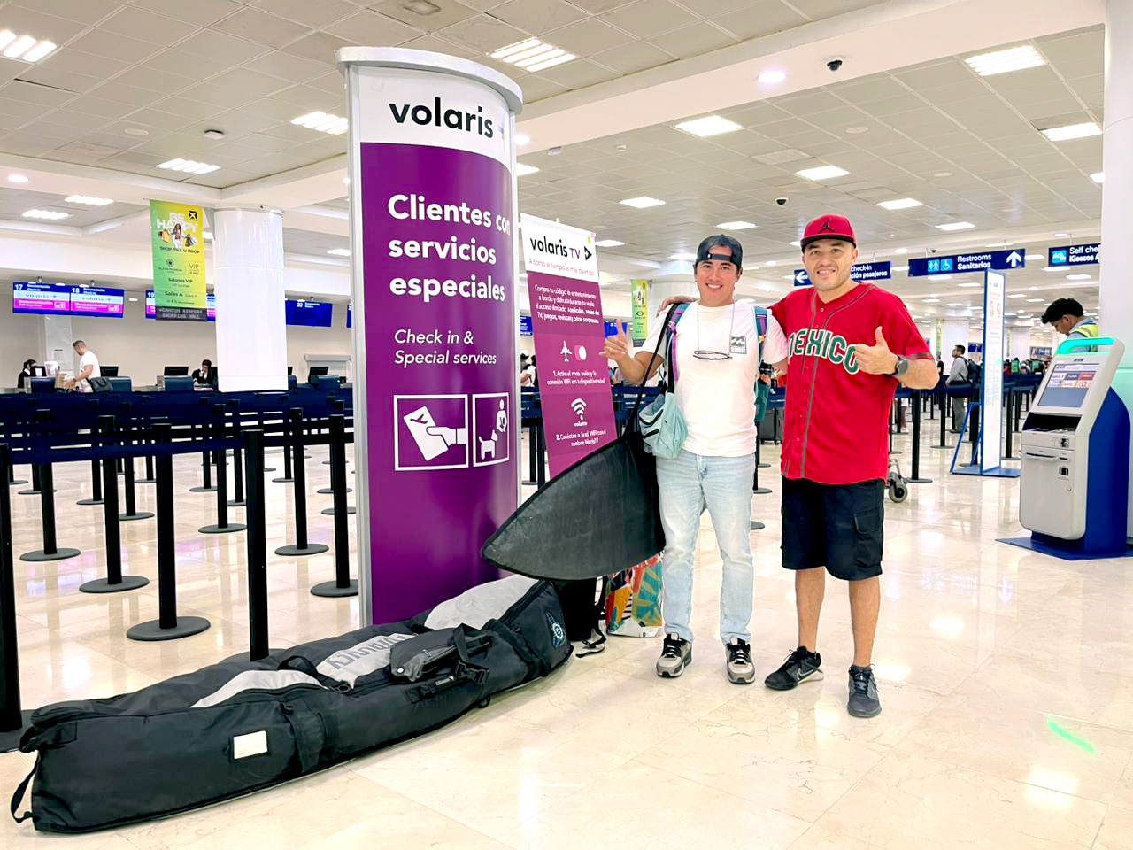 Urgenciólogo y surfista de corazón:  Esteban, doctor cancunense emprende un viaje con sus amigos en busca de las mejores playas   
