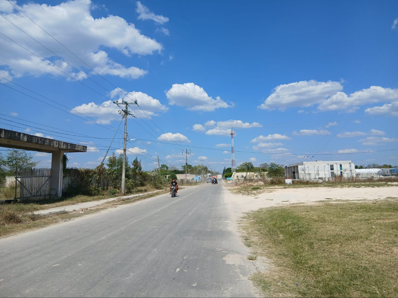 Le robaron sus herramientas de trabajo y 150 pesos. Le robaron sus herramientas de trabajo y 150 pesos.