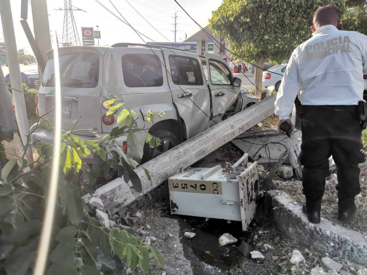 Un joven de 20 años resultó lesionado tras un accidente vial en el fraccionamiento Isla del Carmen 2000.