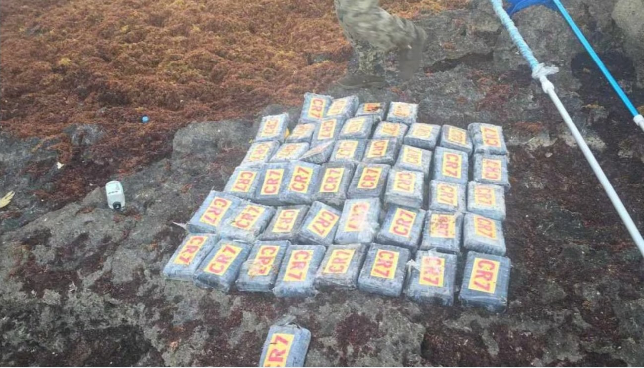 Todos los ladrillos de cocaína estaban marcados con las iniciales "CR7".