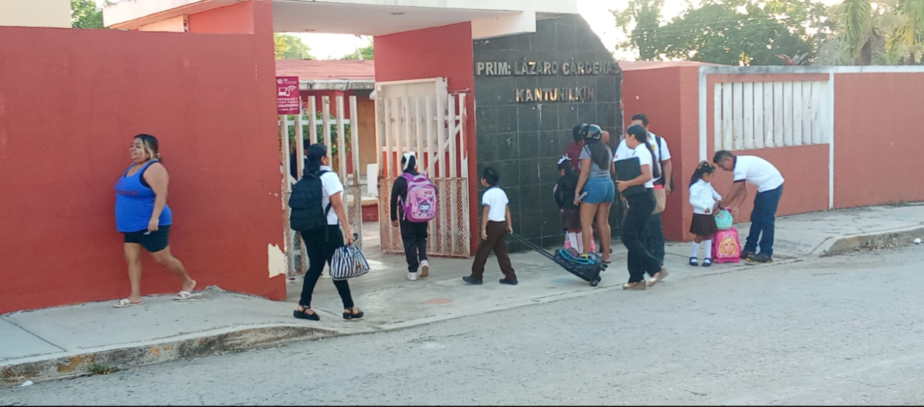 A diferencia de otros planteles, algunos nunca detuvieron las actividades escolares A diferencia de otros planteles, algunos nunca detuvieron las actividades escolares