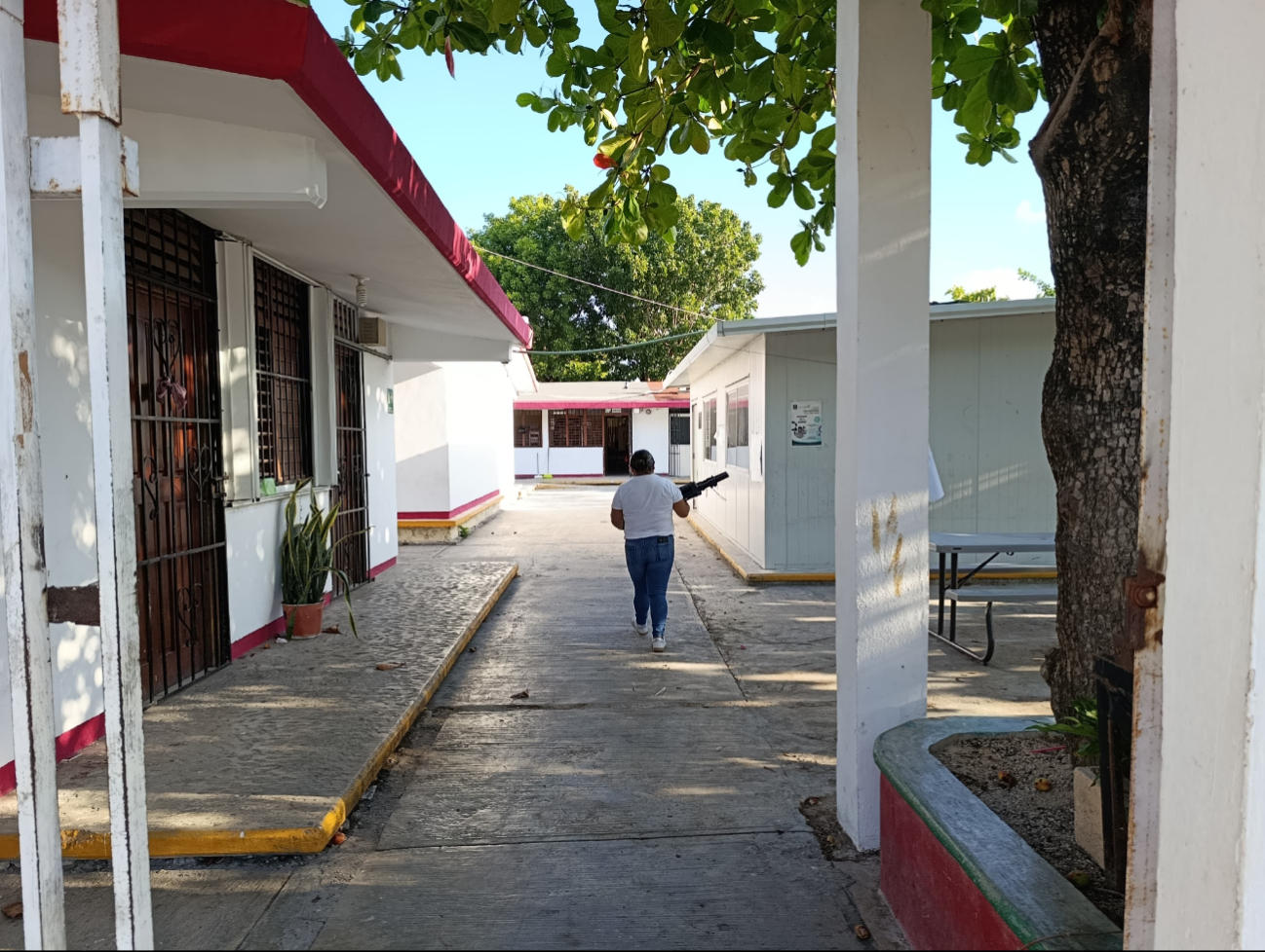 Alumnos y maestros llegaron a las aulas de forma normal