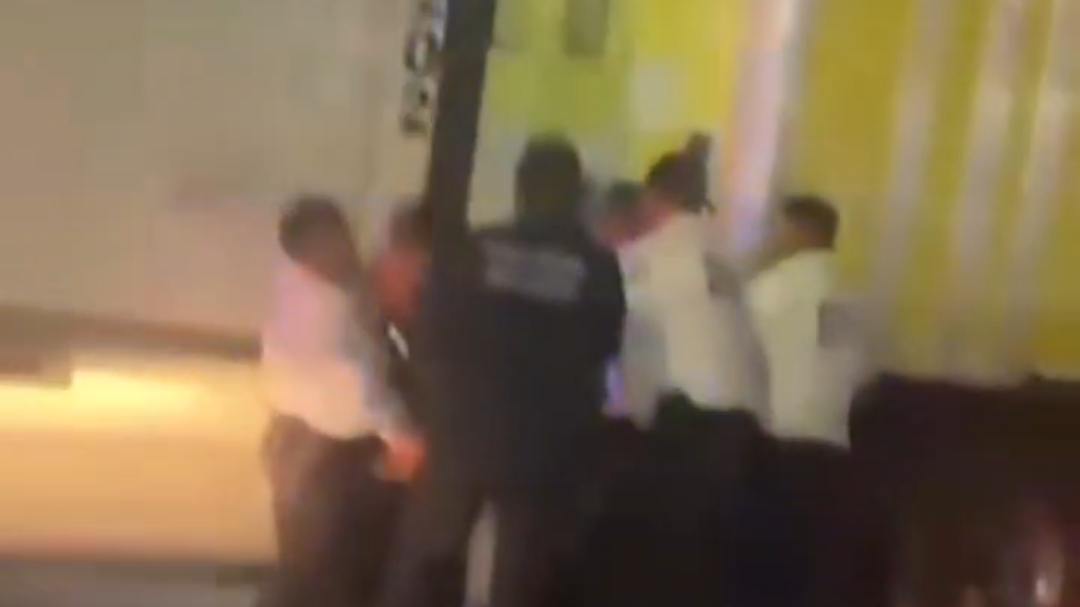 Trailero intoxicado causa destrozos y es detenido en Champotón Trailero intoxicado causa destrozos y es detenido en Champotón