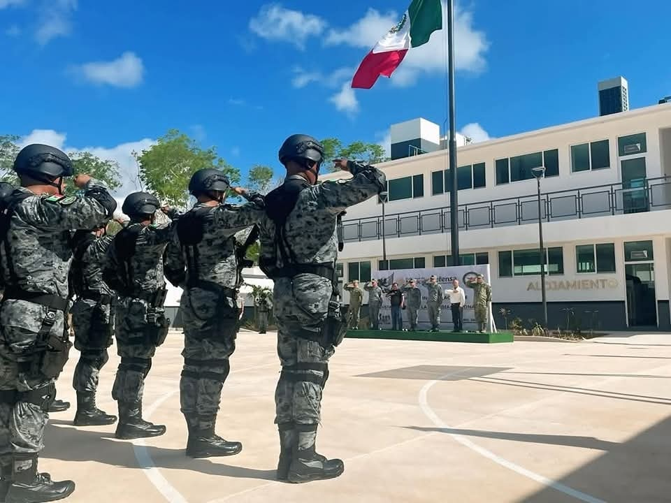 La Secretaría de la Defensa ratifica su compromiso para garantizar el buen funcionamiento del Tren Maya La Secretaría de la Defensa ratifica su compromiso para garantizar el buen funcionamiento del Tren Maya