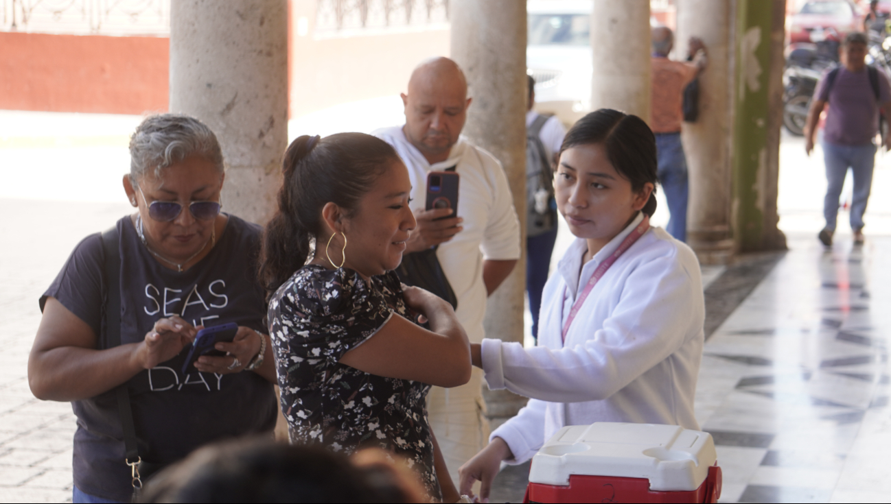 Para el Estado se tiene una meta de 13 mil 68 dosis de todos los biológicos por aplicar durante la Campaña Nacional de Vacunación. Para el Estado se tiene una meta de 13 mil 68 dosis de todos los biológicos por aplicar durante la Campaña Nacional de Vacunación.
