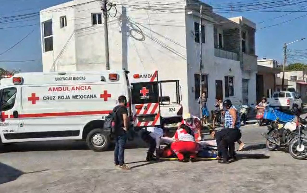 Repartidor sufre posible fractura tras corte de circulación en San Patricio, Champotón